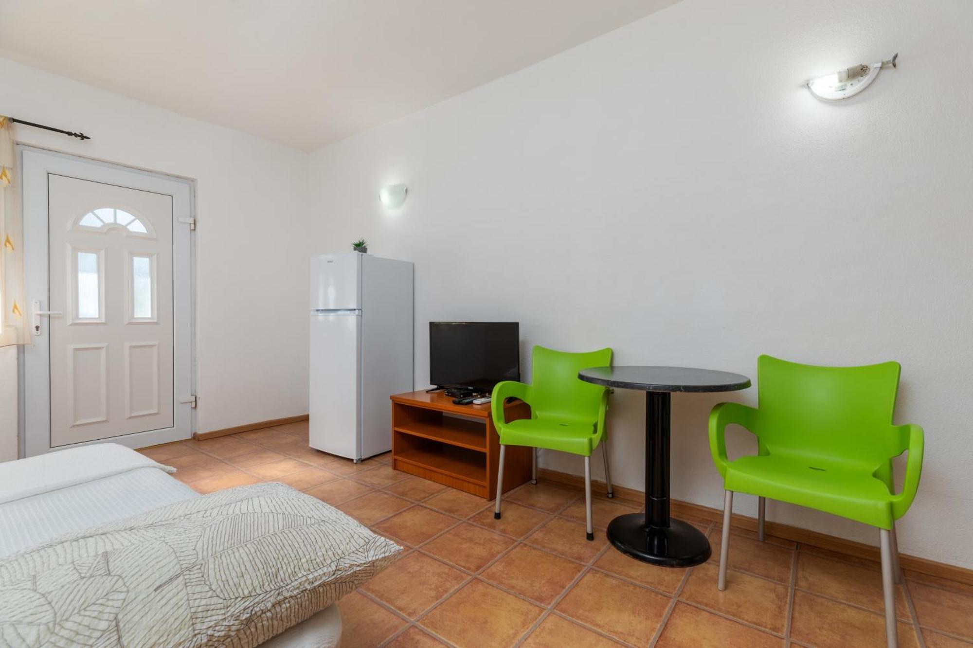 Apartments With A Parking Space Podaca, Makarska - 6050 Exteriör bild